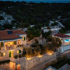 3 Bedroom Villa in Uvala Ljubljeva near Trogir, sleeps 6-7